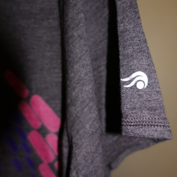 Ideology Plus Size Graphic T-shirt - Picture 4 of 4